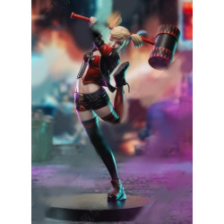 Harley Quinn Premium Figure